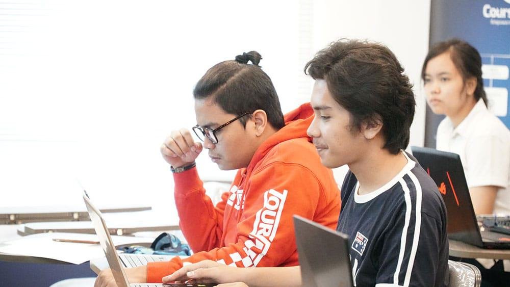 Read more about the article Pentingnya Kursus Cisco Bagi Mahasiswa Teknik Informatika