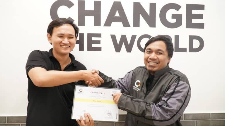 Perkenalkan saya Danu Kurnia bekerja di PT Dua Kelinci bagian App Support telah mengikuti coaching CCNA di Course-Net Tangerang dengan Coach bersertifikasi Internasional.